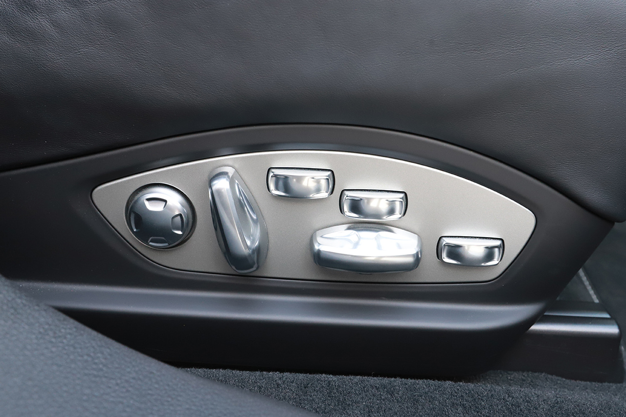 2015 Porsche PANAMERA null