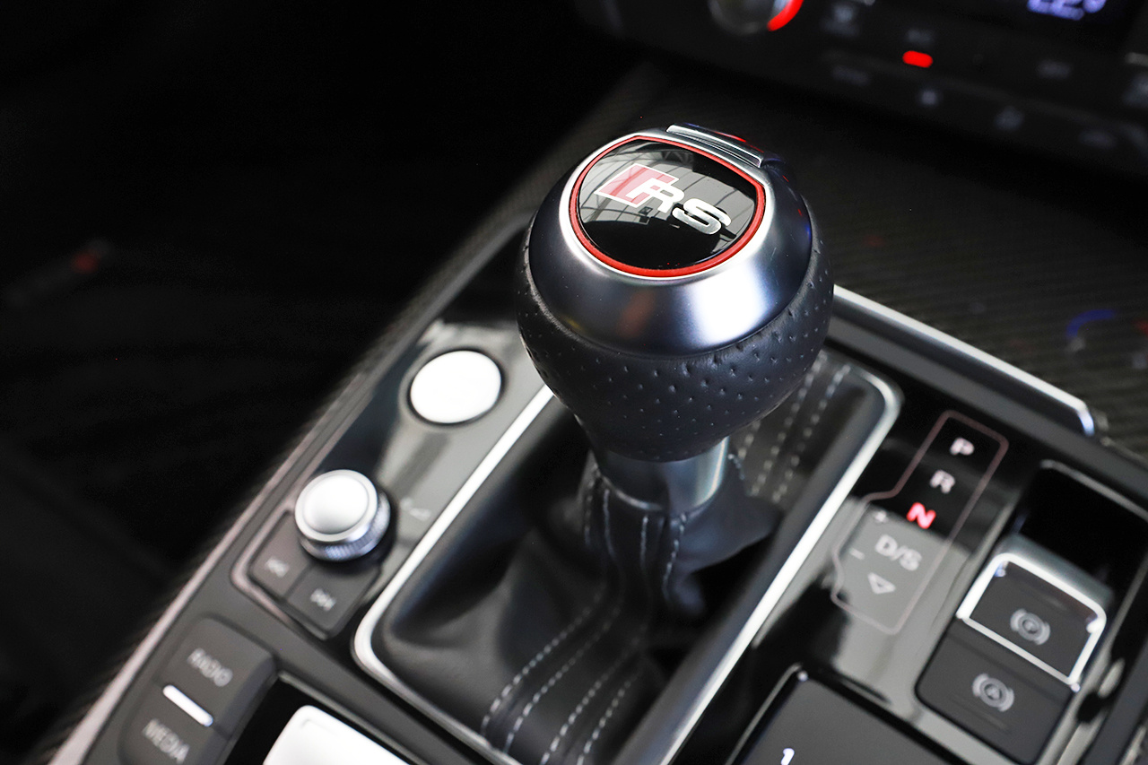 2014 Audi RS6 AVANT null