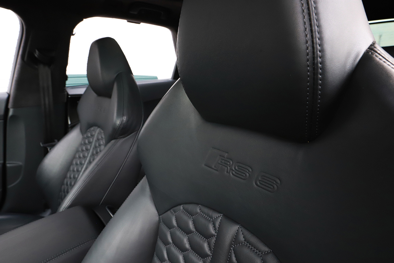 2014 Audi RS6 AVANT null