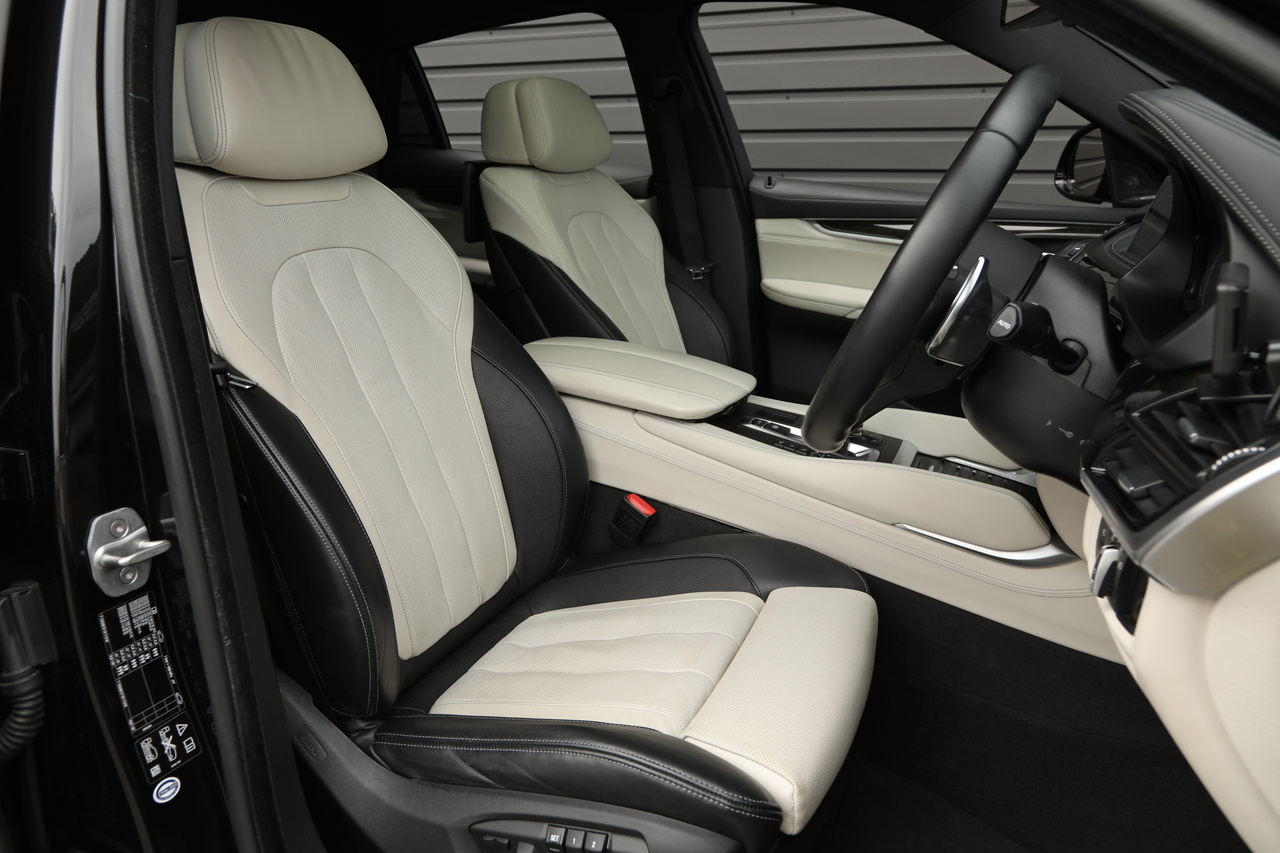 2016 BMW X6 xDrive 35i M Sports 4WD