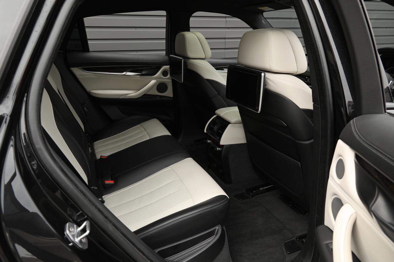 2016 BMW X6 xDrive 35i M Sports 4WD