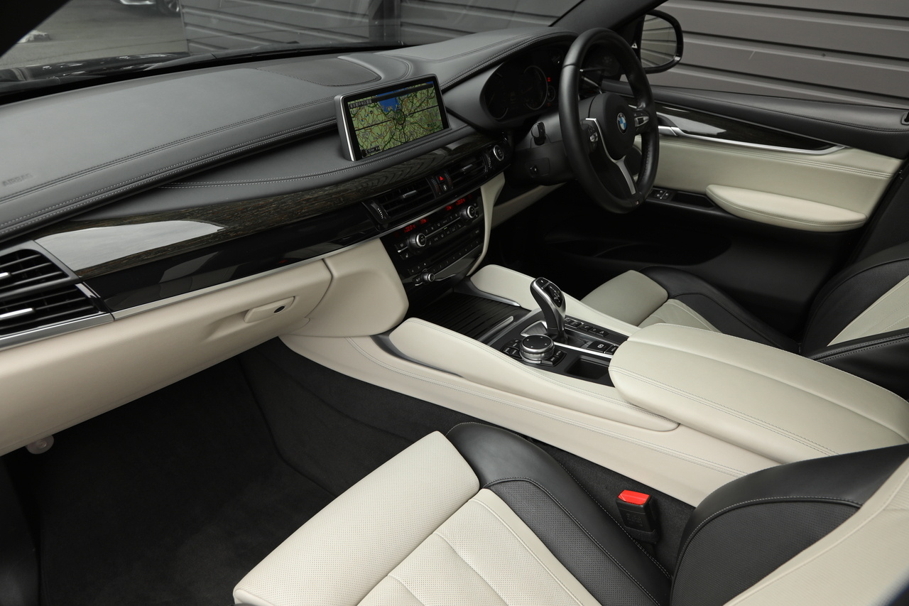 2016 BMW X6 xDrive 35i M Sports 4WD