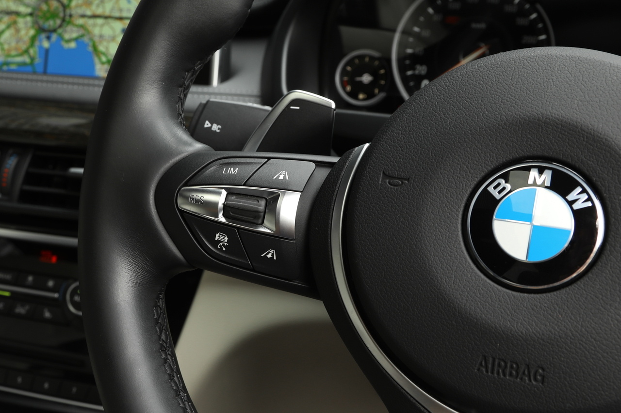 2016 BMW X6 xDrive 35i M Sports 4WD