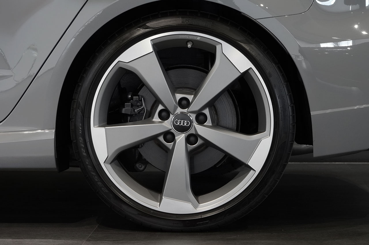 2020 Audi RS3 null