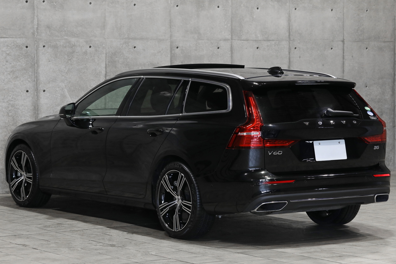 2021 Volvo V60 null