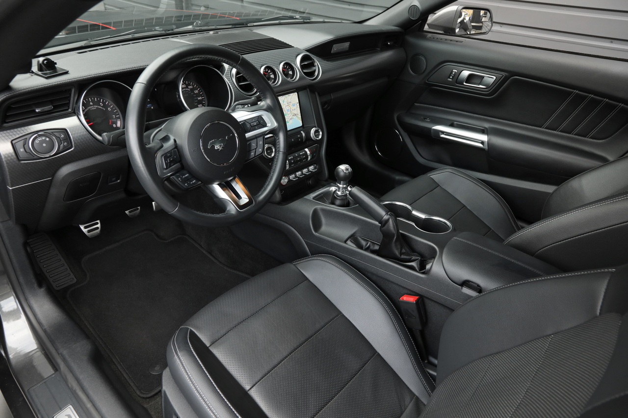 2018 Ford MUSTANG null