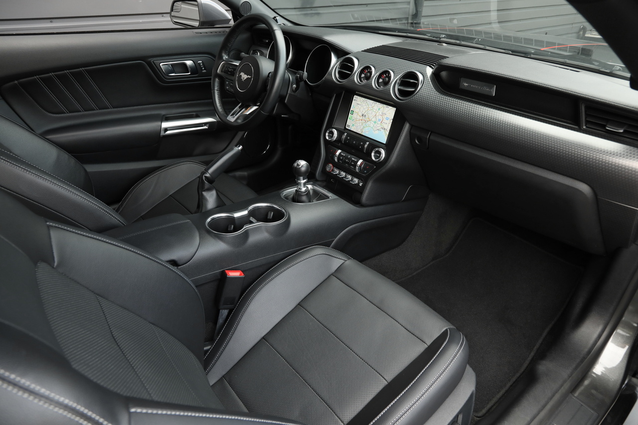 2018 Ford MUSTANG null