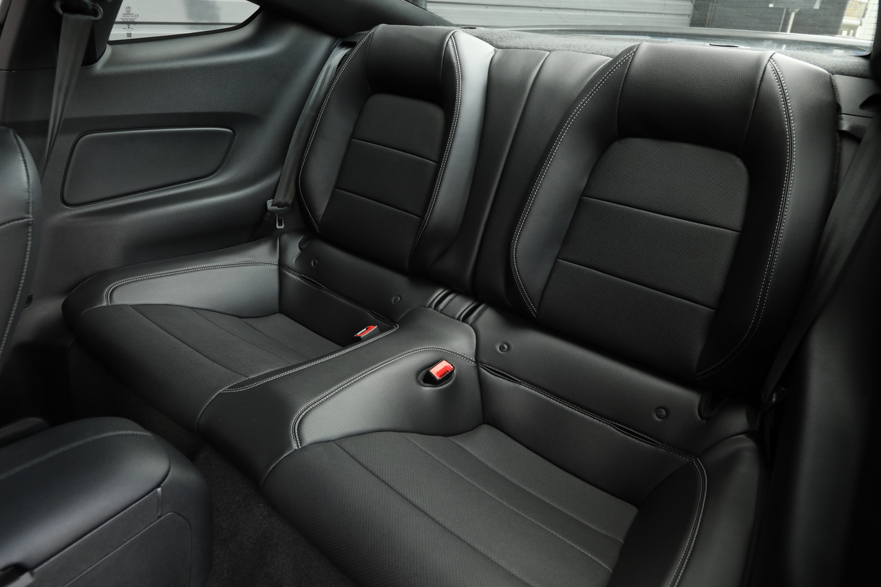 2018 Ford MUSTANG null