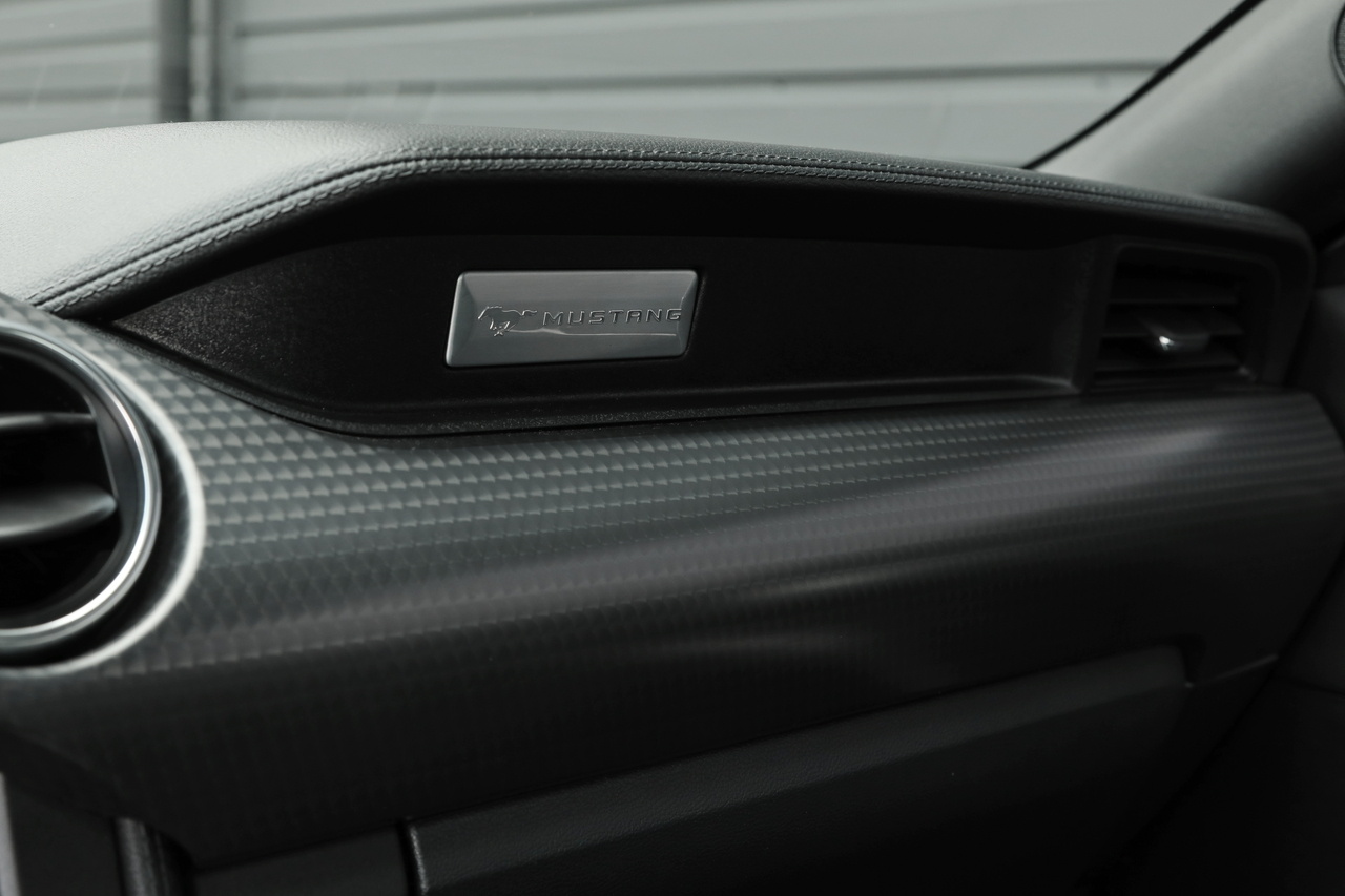 2018 Ford MUSTANG null