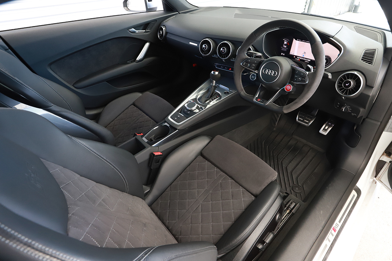 2017 Audi TT RS COUPE null