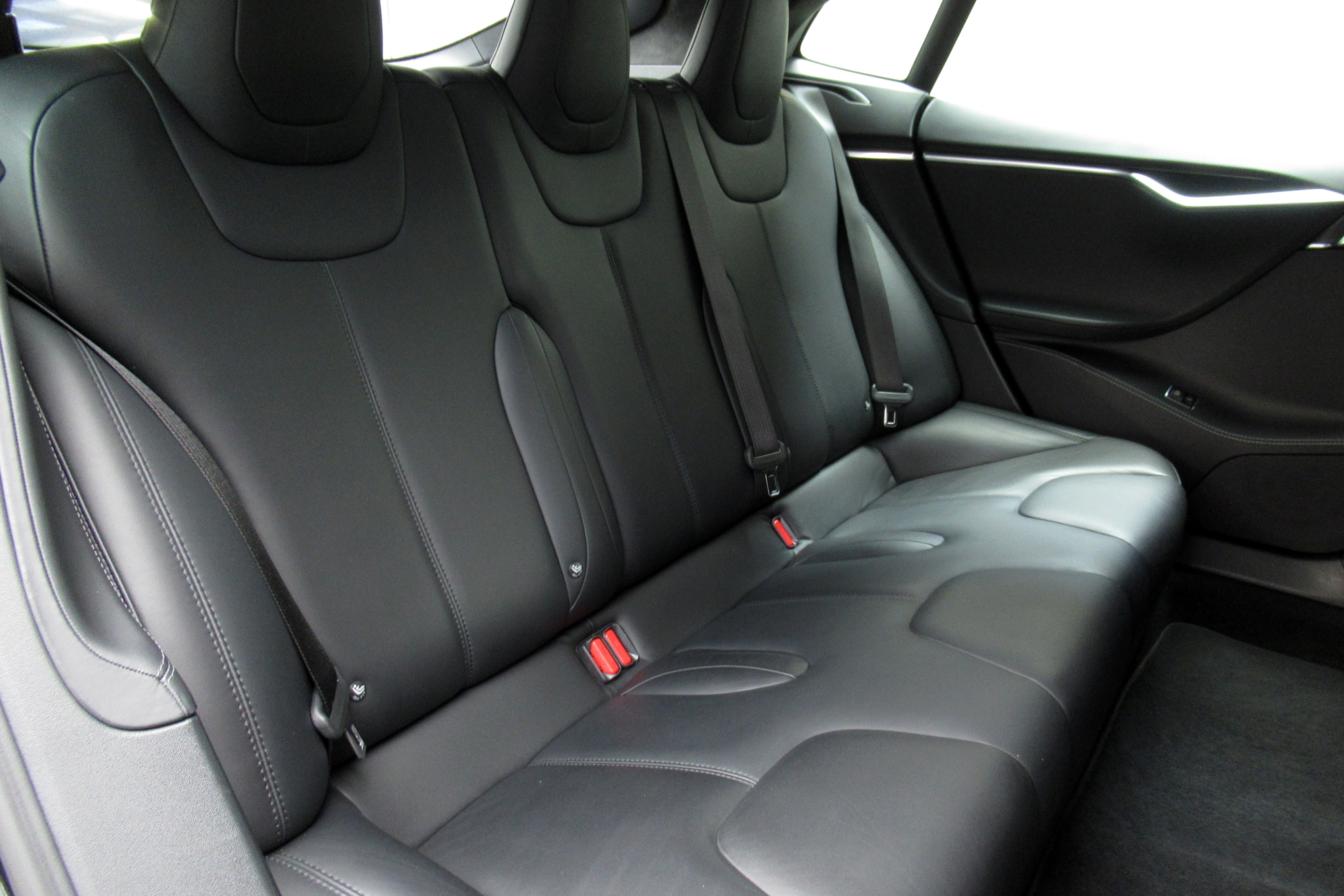 2016 TESLA model S null