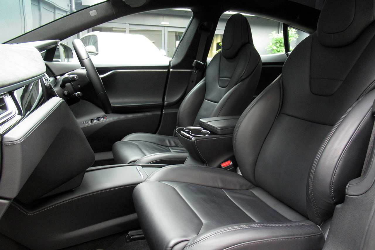 2016 TESLA model S null