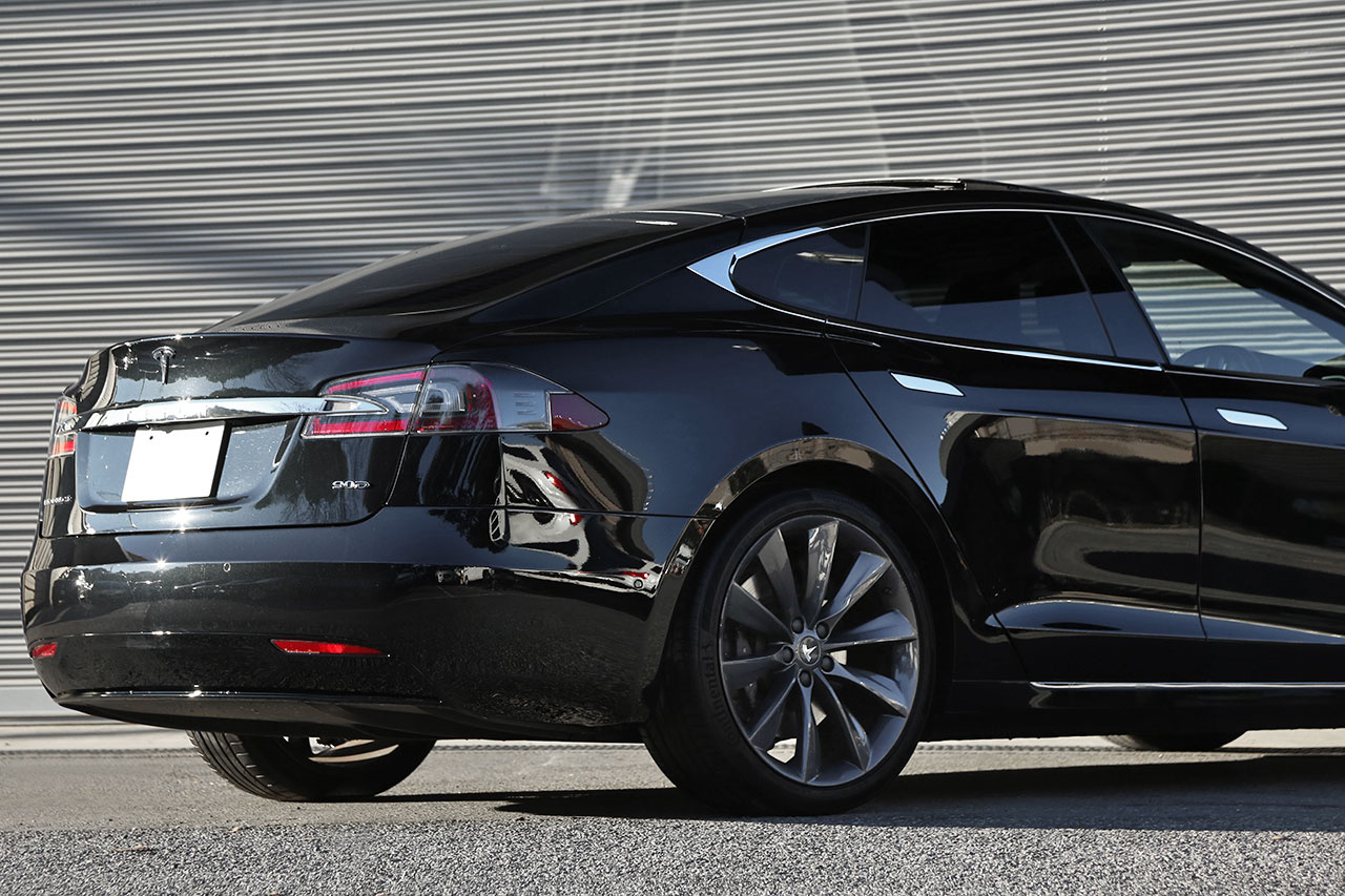 2016 TESLA model S null