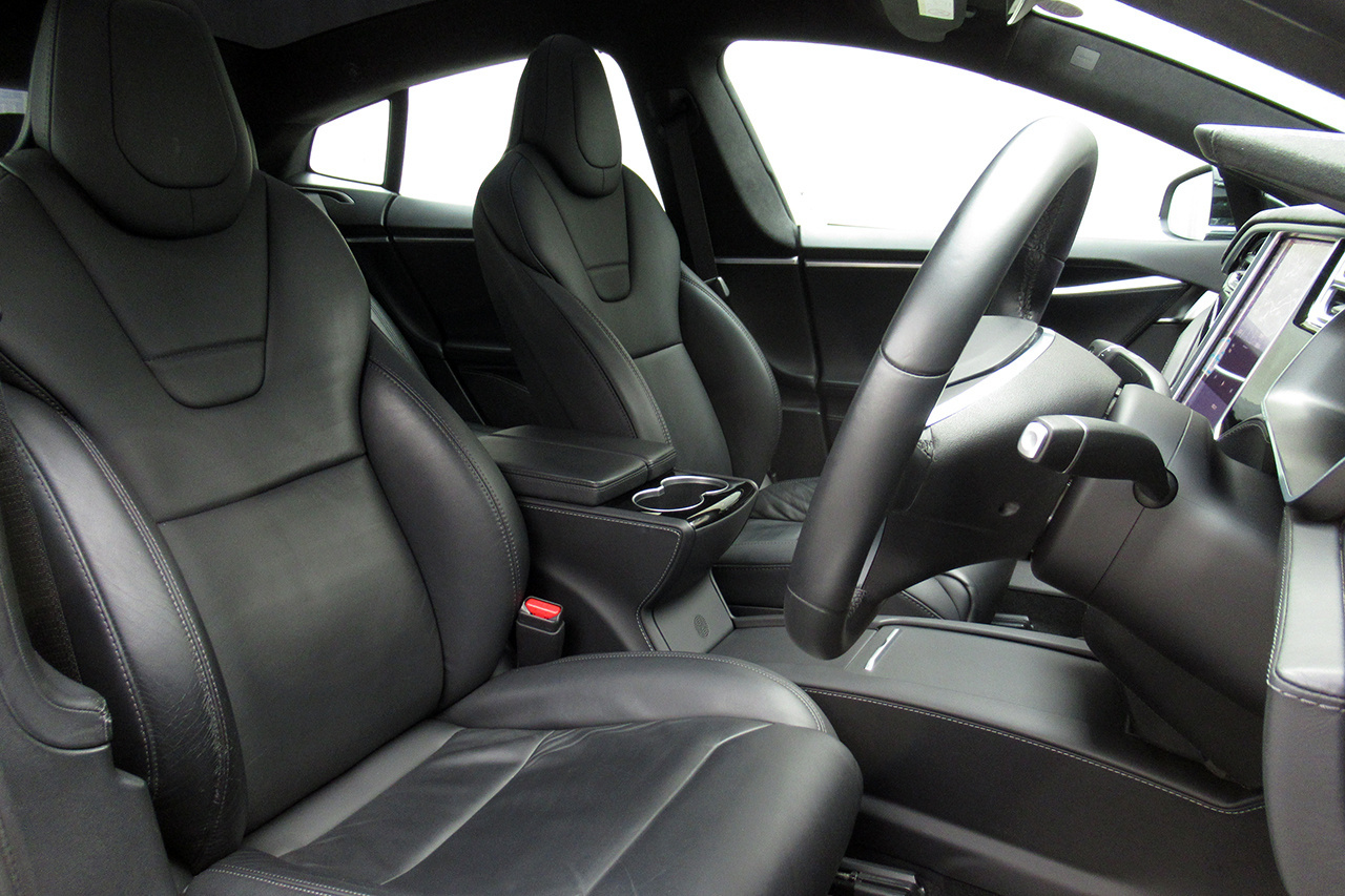 2016 TESLA model S null