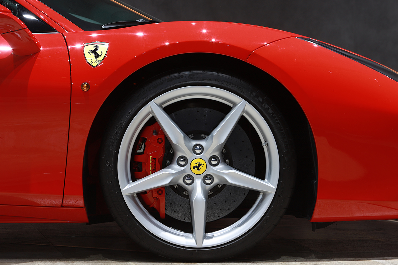 2016 Ferrari 488GTB null