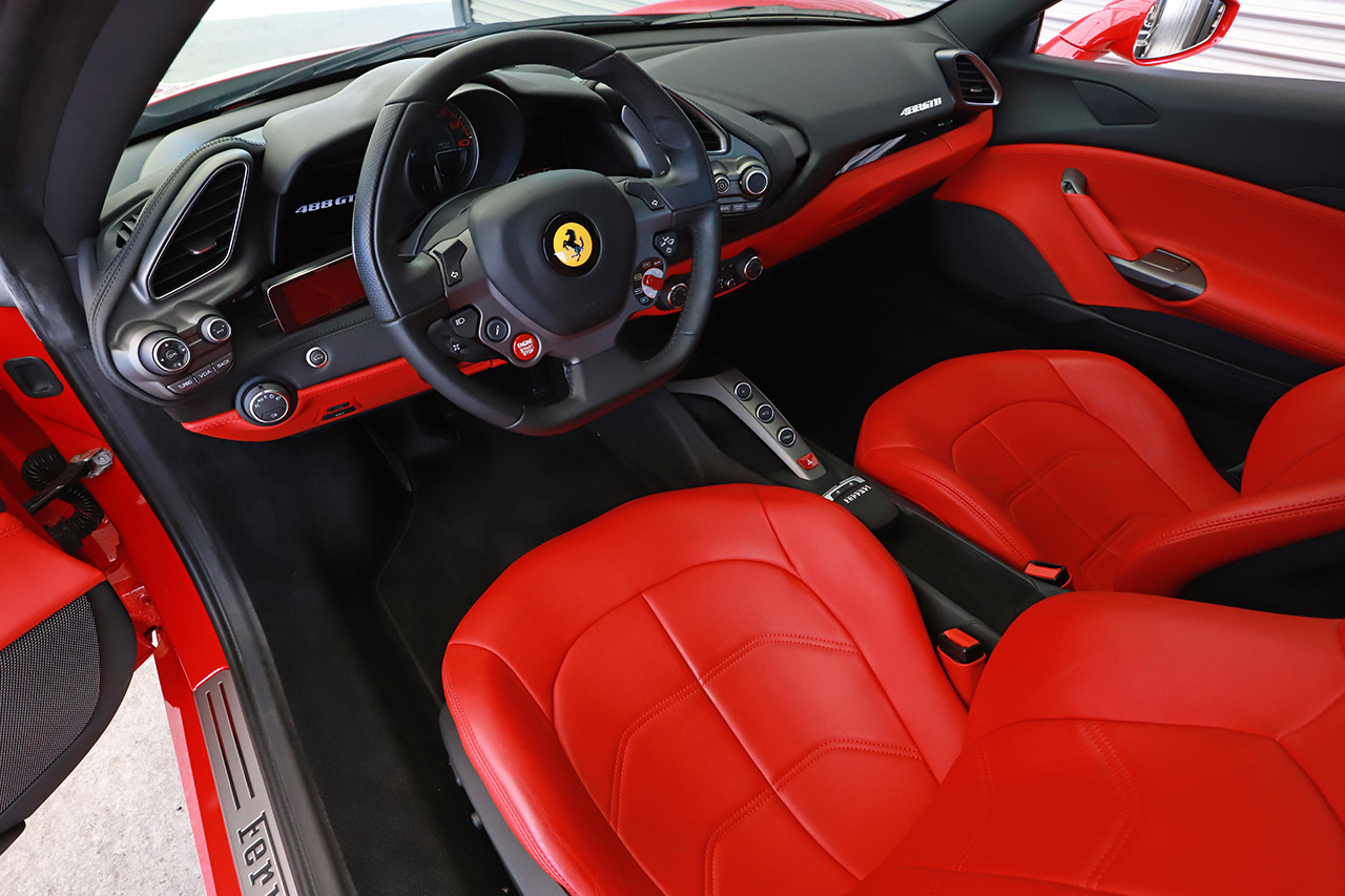 2016 Ferrari 488GTB null