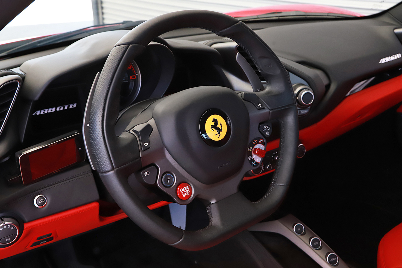 2016 Ferrari 488GTB null