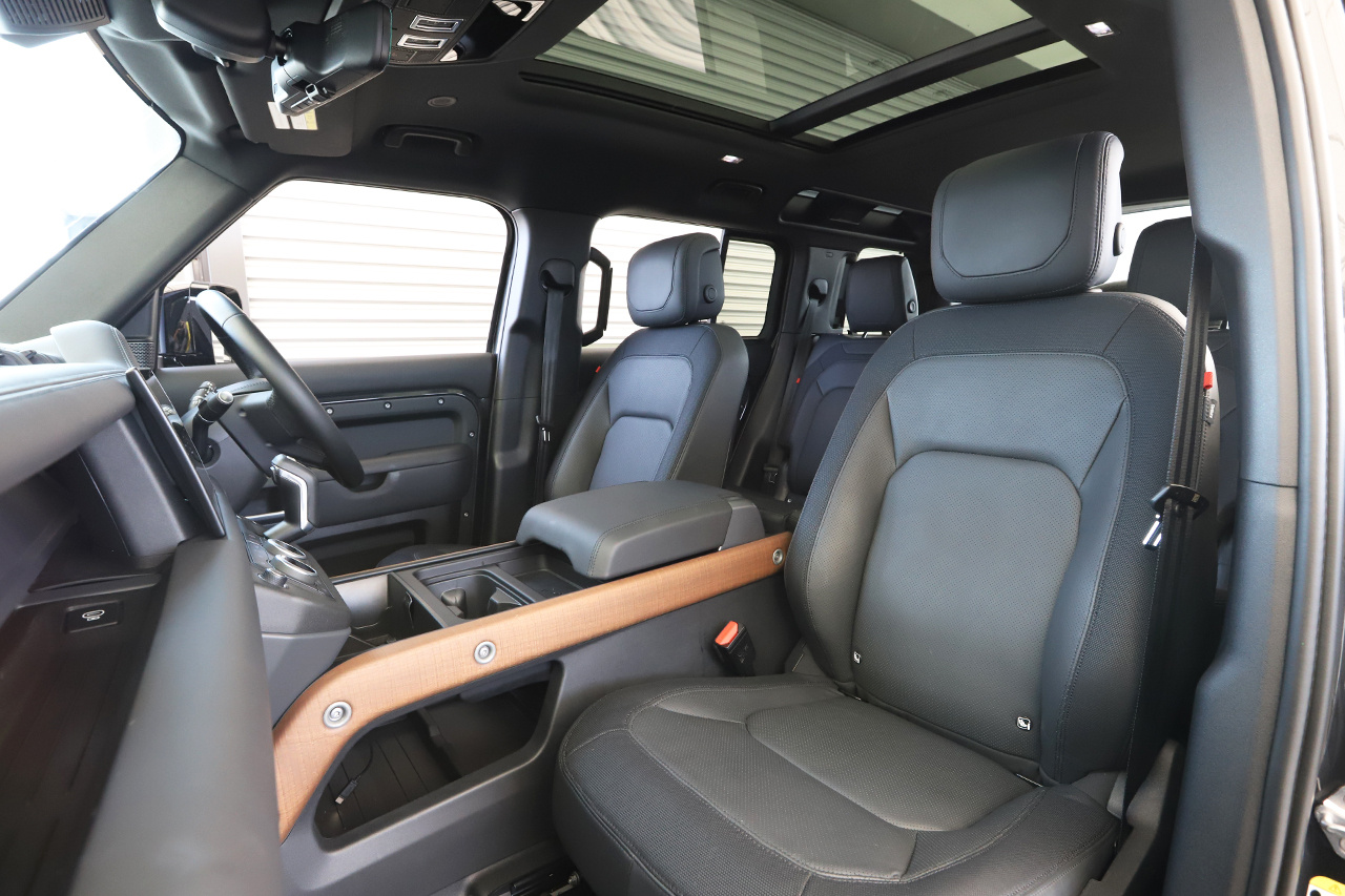 2023 Land Rover DEFENDER null