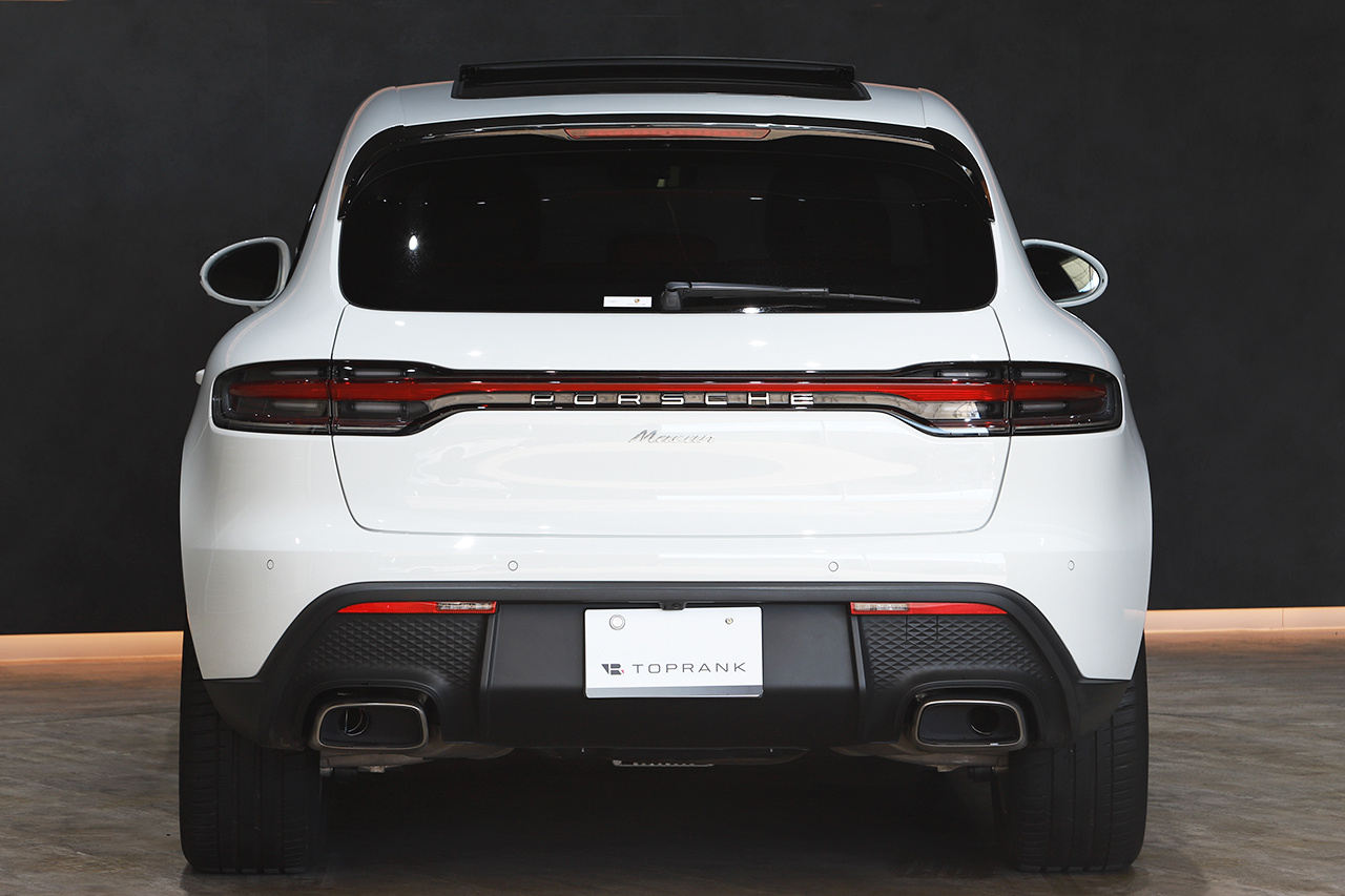 2022 Porsche MACAN null