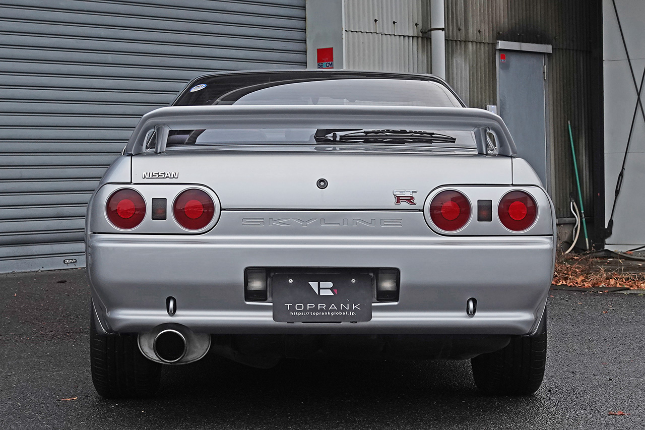 1994 Nissan SKYLINE GT-R BNR32 R32 GT-R, NISMO Muffler, NISMO Tower bar