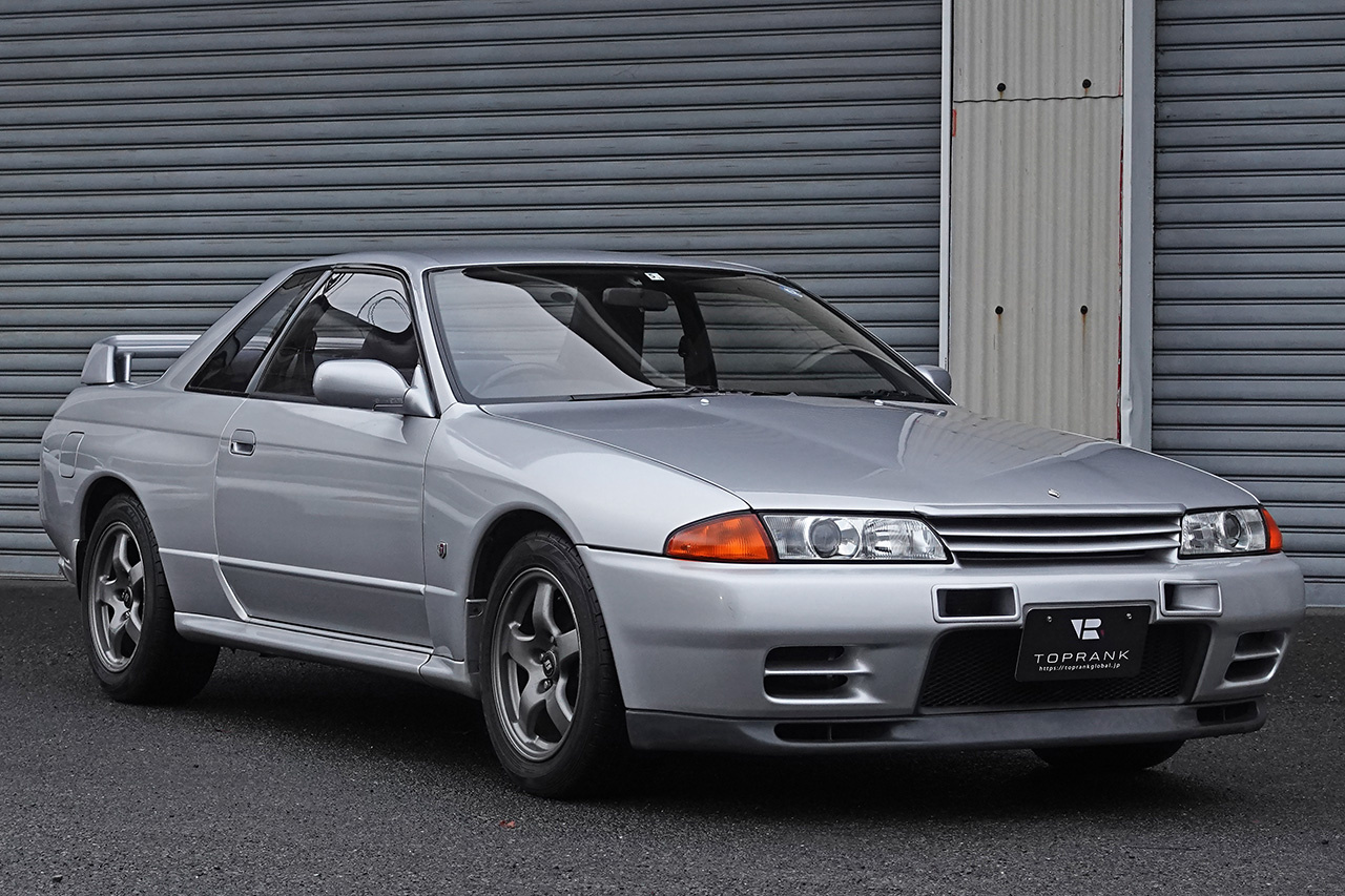 1994 Nissan SKYLINE GT-R BNR32 R32 GT-R, NISMO Muffler, NISMO Tower bar