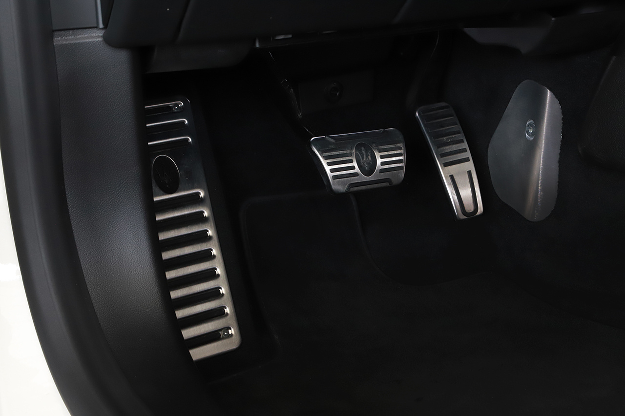 2017 Maserati GHIBLI 4D