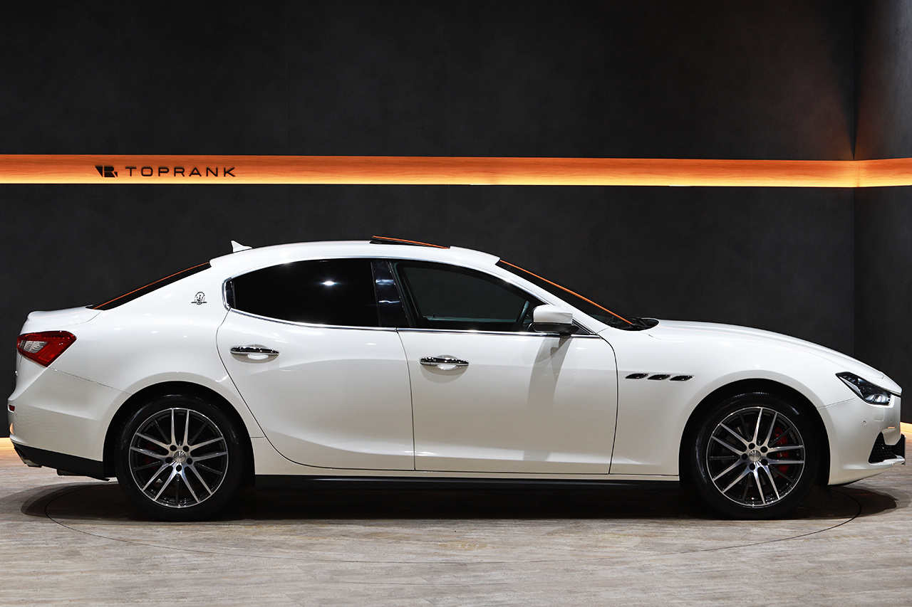 2017 Maserati GHIBLI 4D