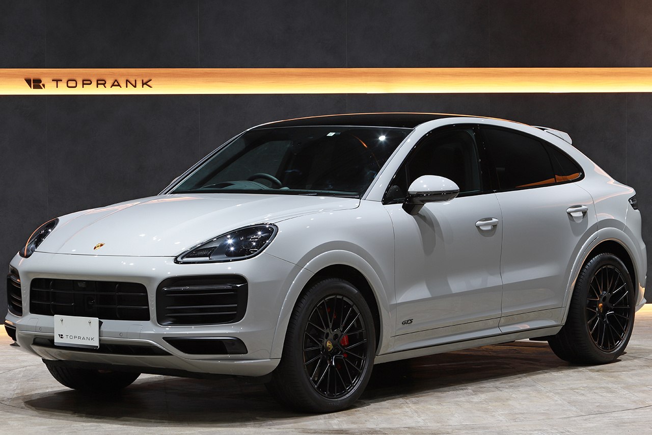 2021 Porsche CAYENNE null