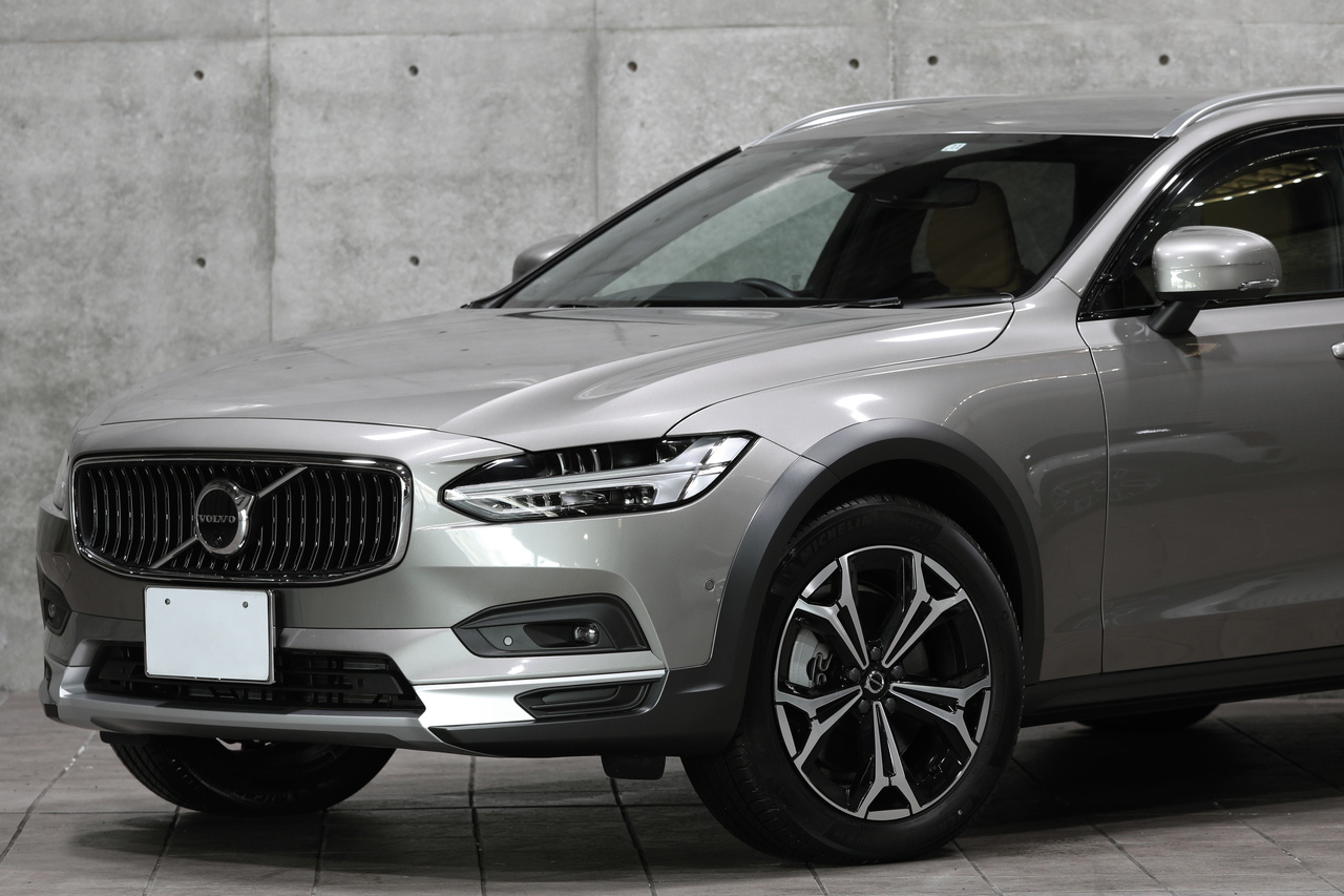 2022 Volvo V90 null