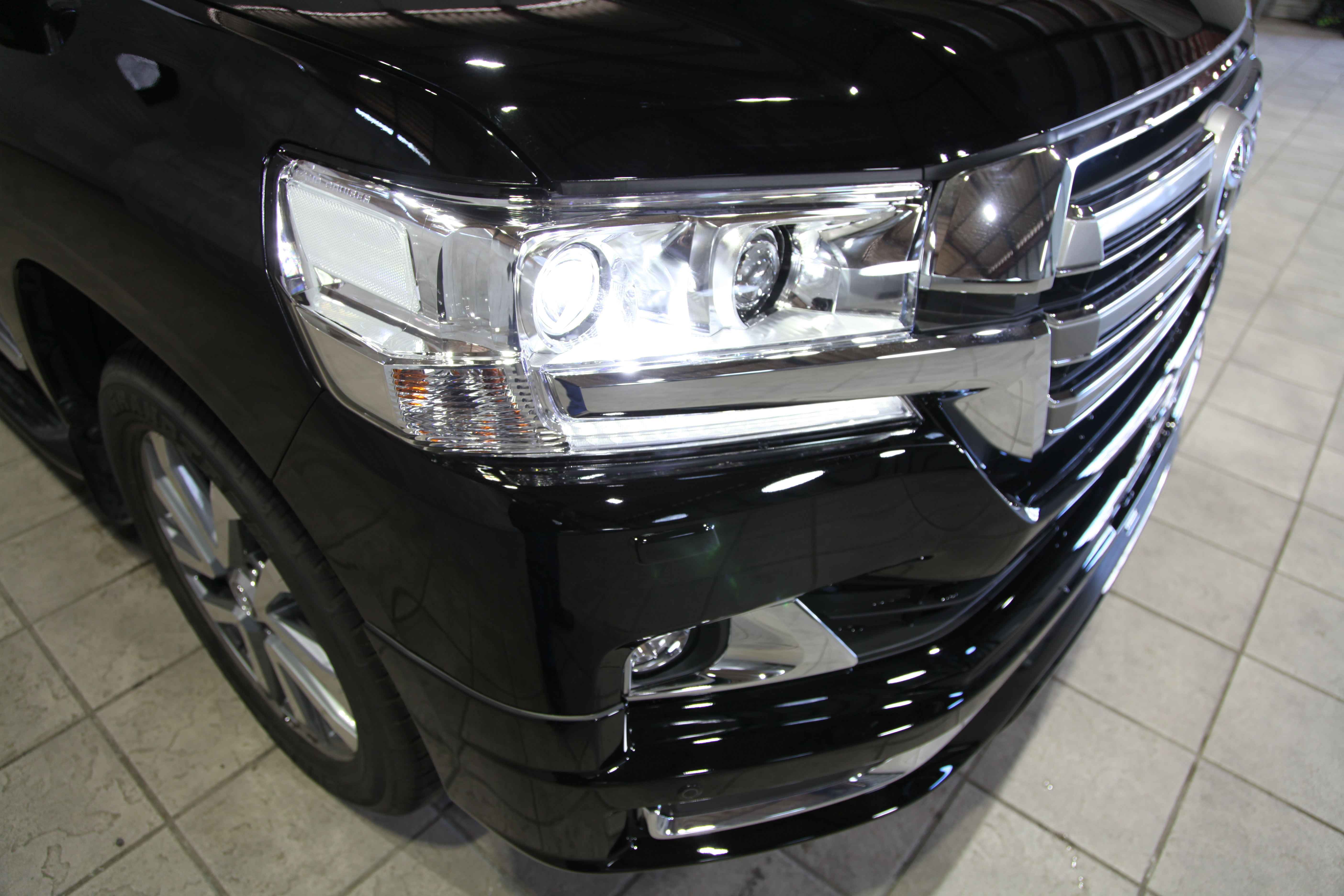 2011 Toyota LAND CRUISER 200 ZX 60th Black Leather Selection
