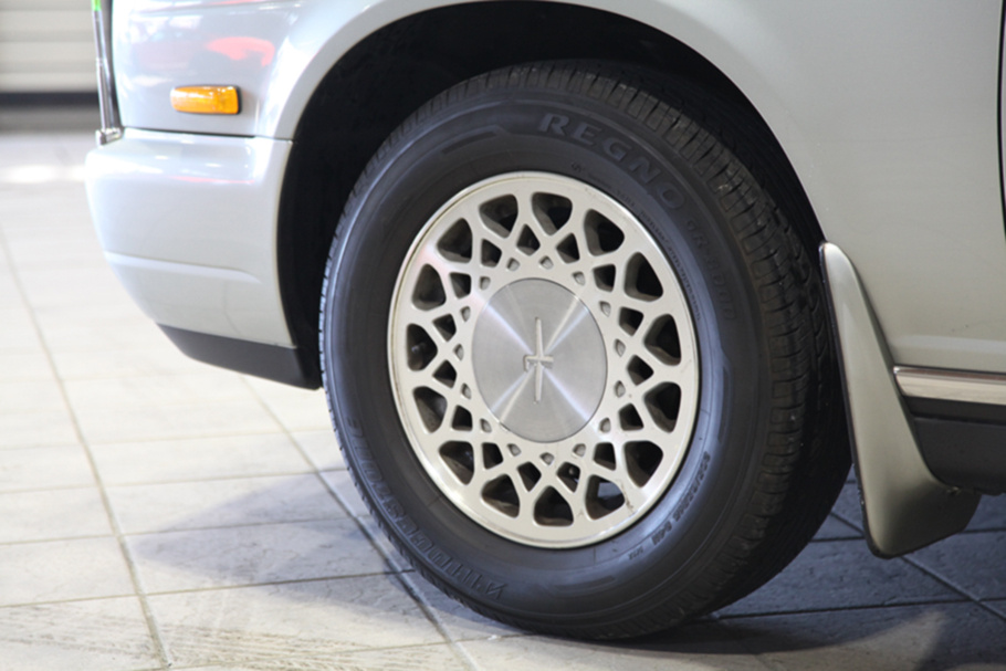 1992 Nissan GLORIA 