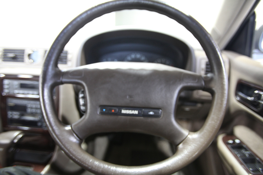 1992 Nissan GLORIA 