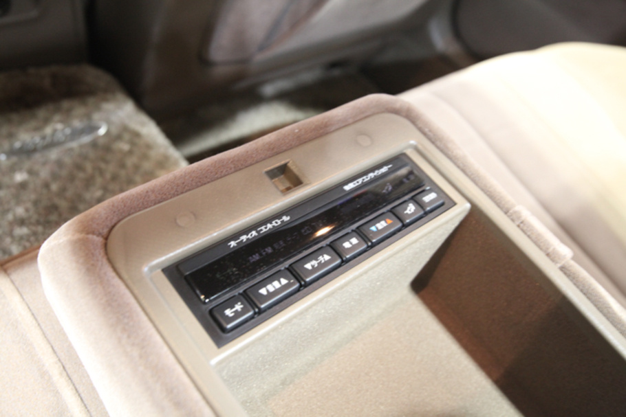 1992 Nissan GLORIA 