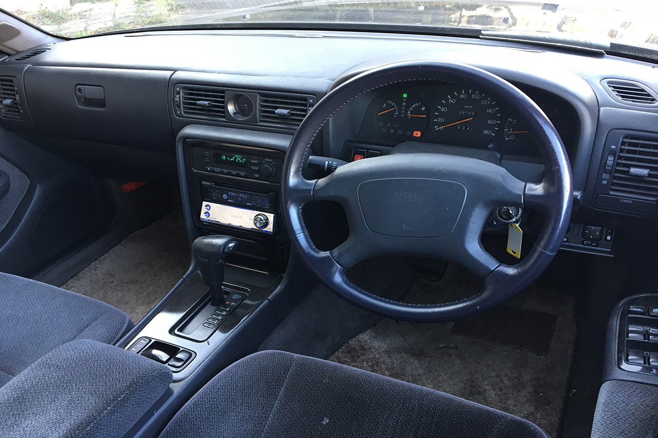 1993 Nissan GLORIA 