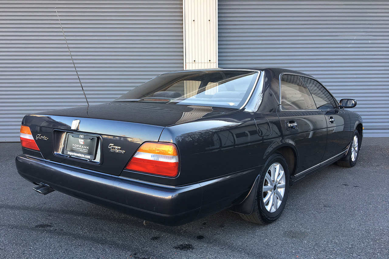 1993 Nissan GLORIA 