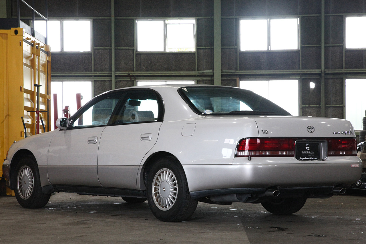 1993 Toyota CROWN MAJESTA 