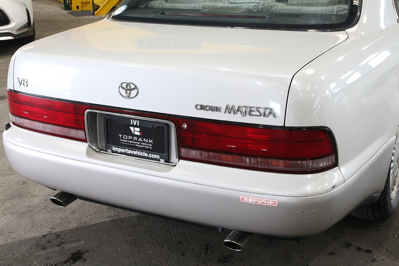 1993 Toyota CROWN MAJESTA 