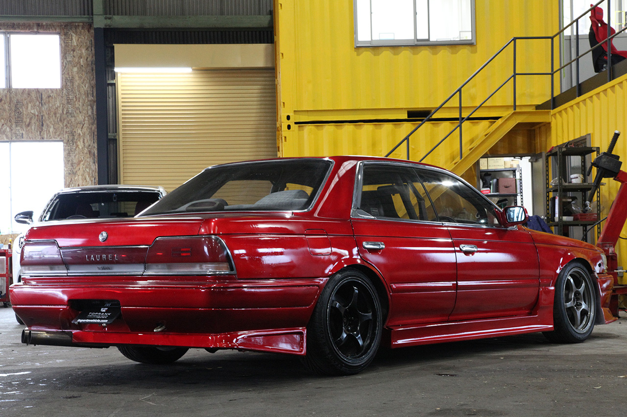 1992 Nissan LAUREL 