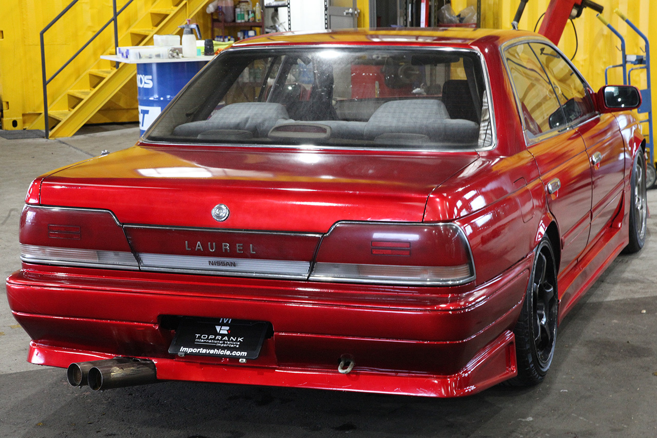 1992 Nissan LAUREL 