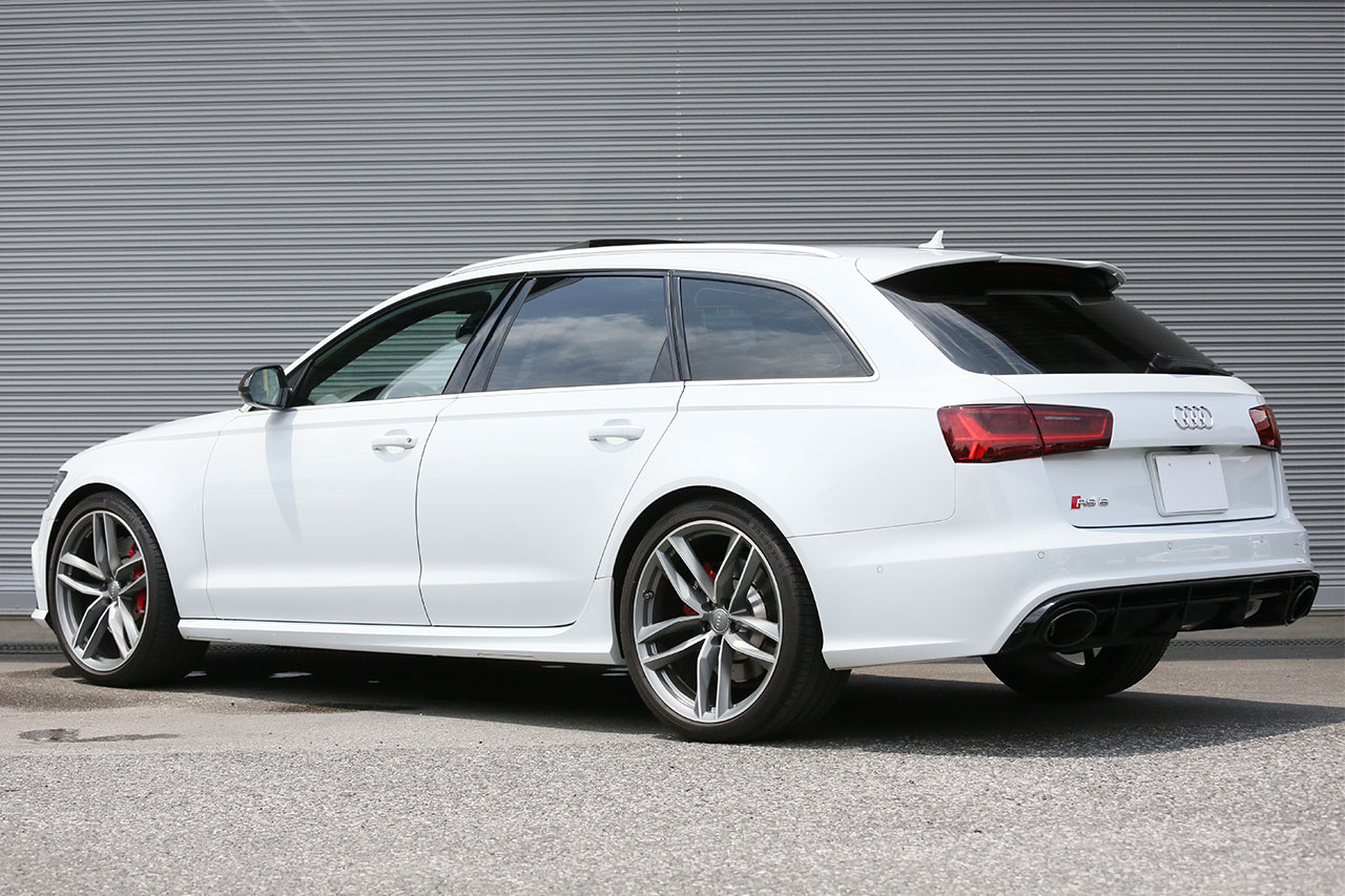 2016 Audi RS6 AVANT null