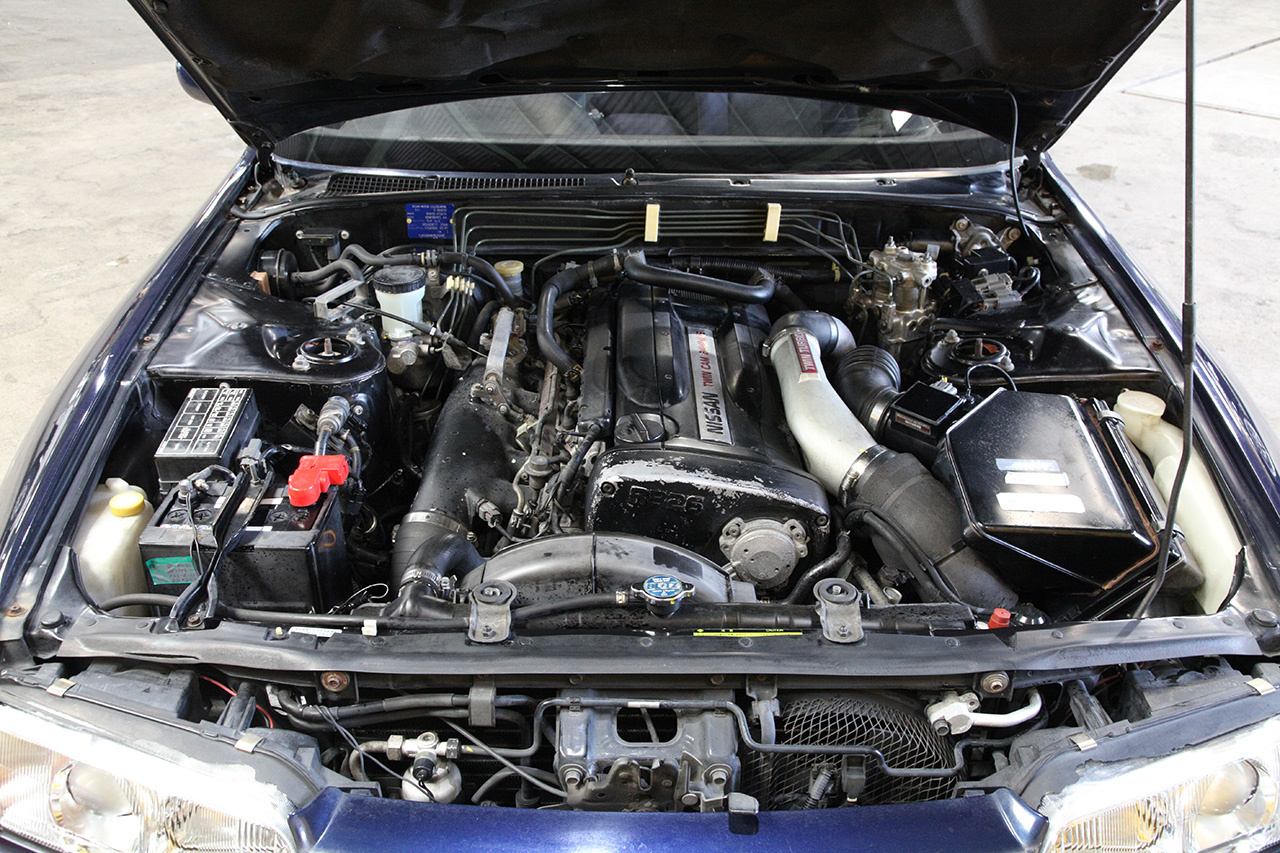 DBA 04/89-01/95 Nissan Skyline R32 GT-R 2.6L Twin Turbo Front Slotted 4000 Series Rotor main image 1
