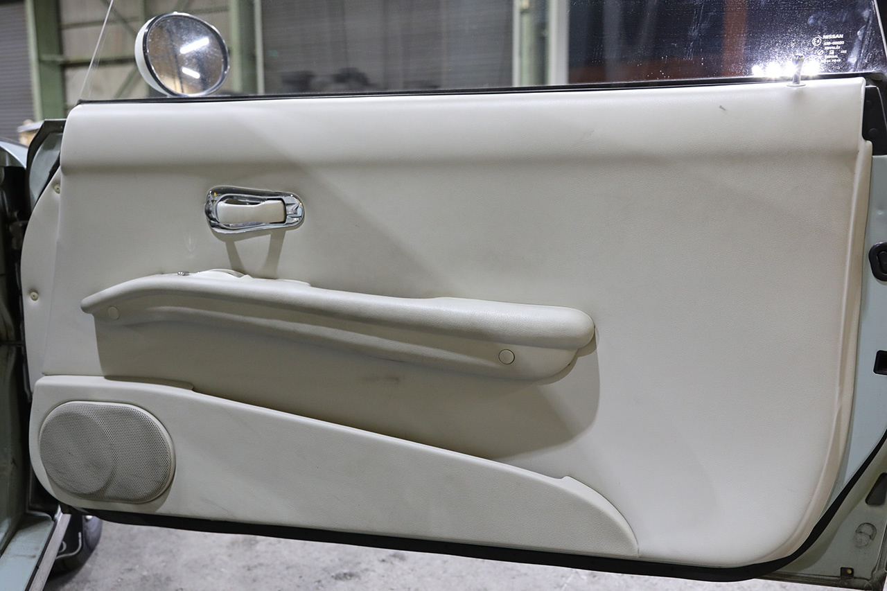 1991 Nissan FIGARO 