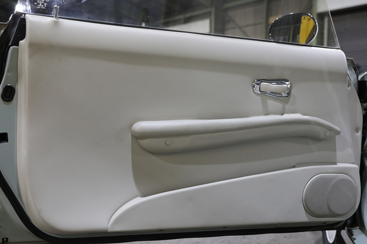 1991 Nissan FIGARO 