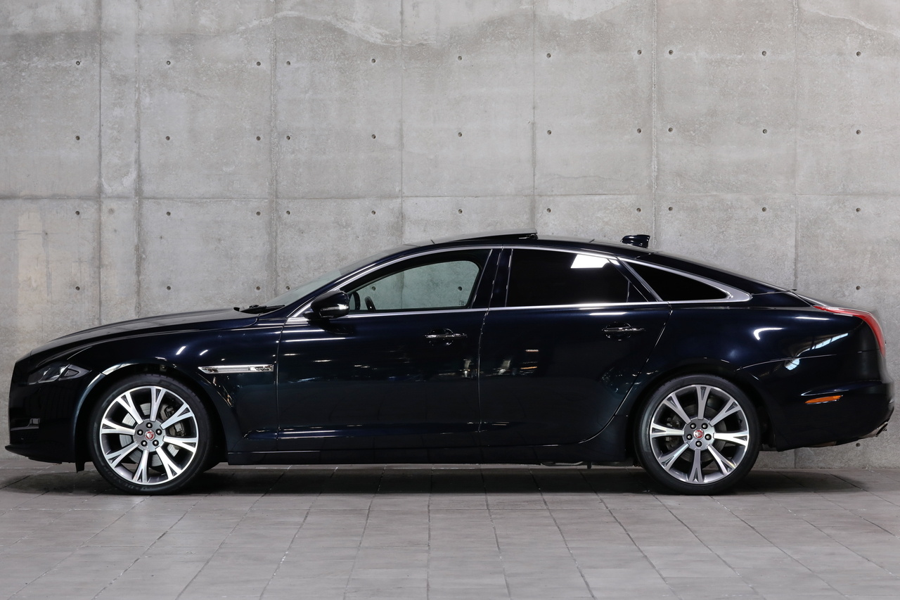 2019 Jaguar XJ null