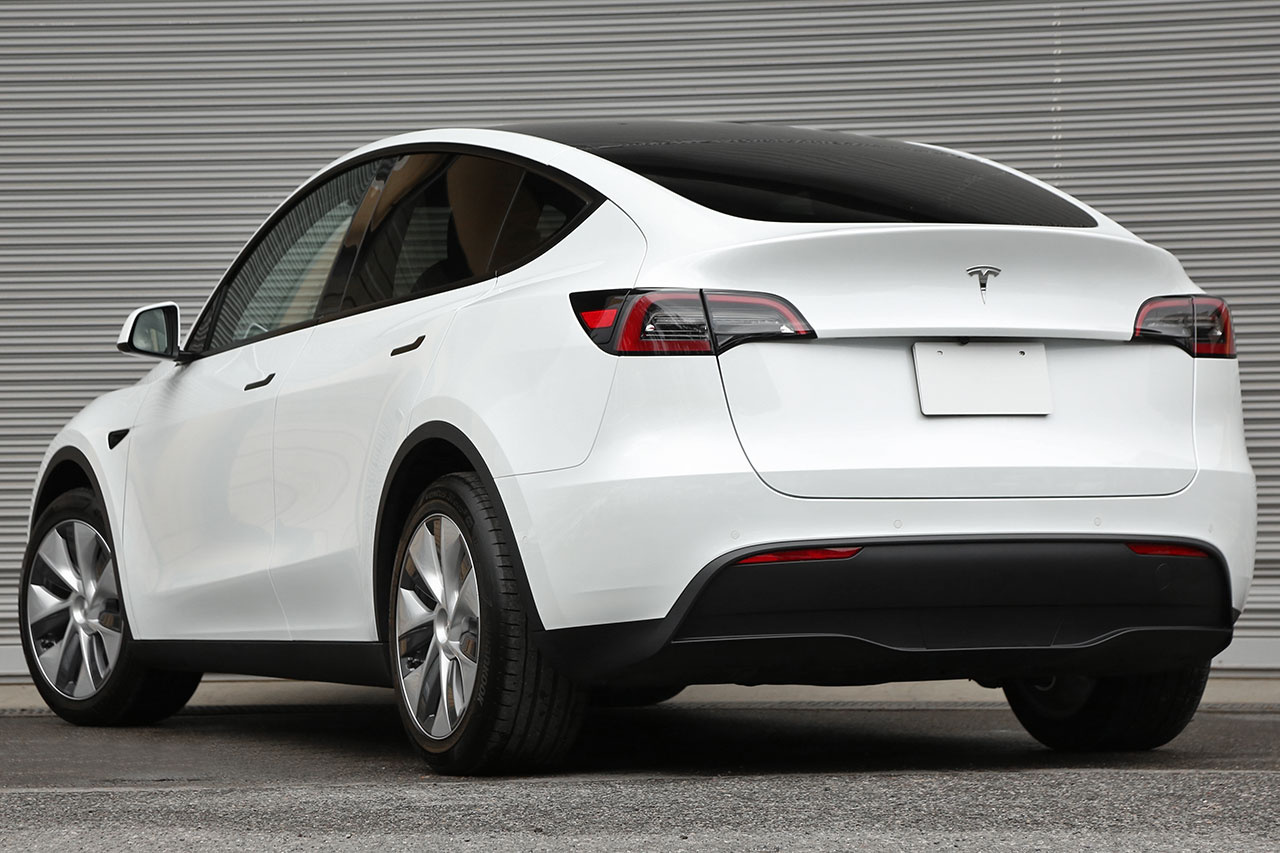 2022 TESLA MODELY 