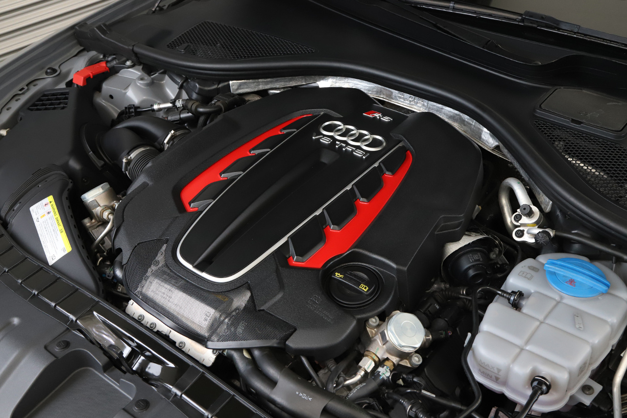 2017 Audi RS6 AVANT null