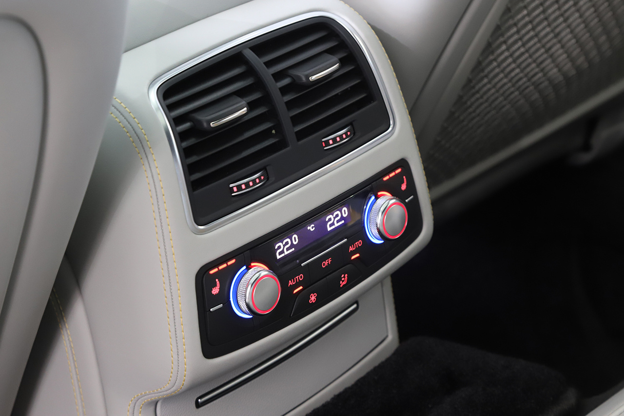 2017 Audi RS6 AVANT null