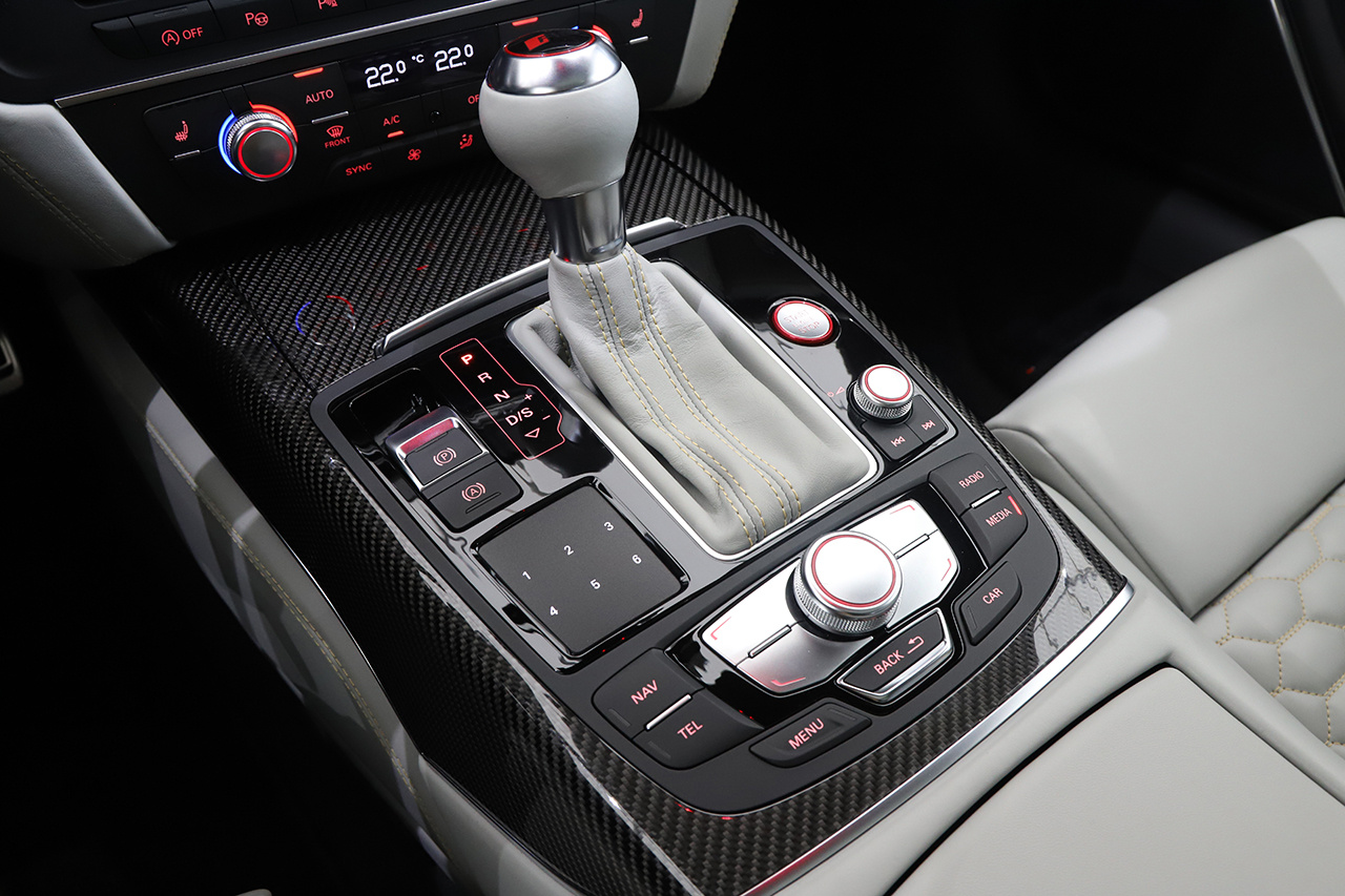 2017 Audi RS6 AVANT null