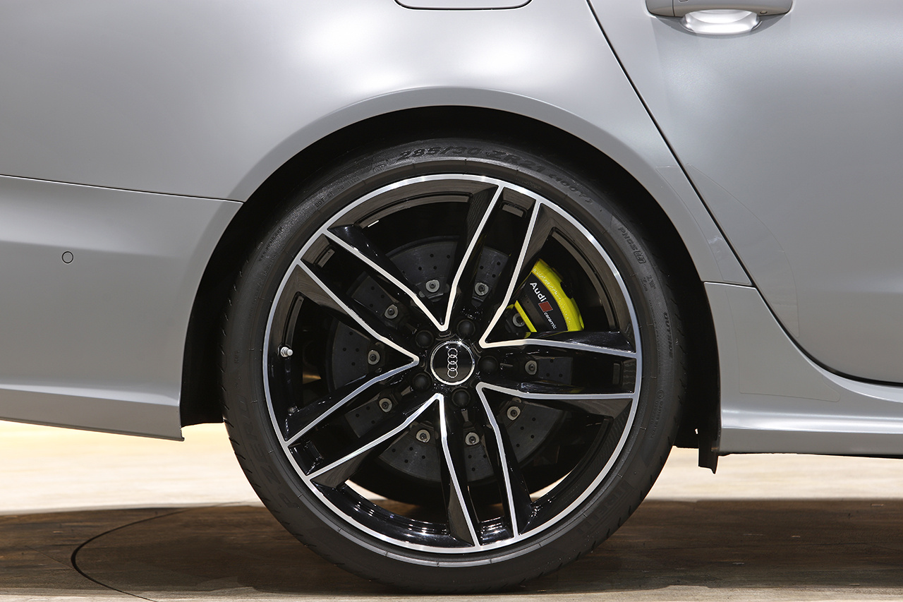 2017 Audi RS6 AVANT null