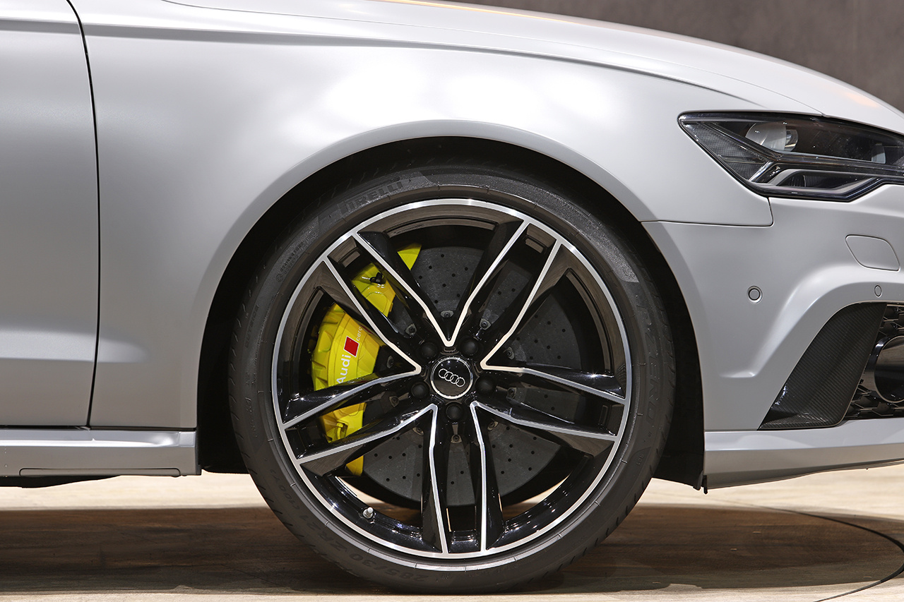 2017 Audi RS6 AVANT null